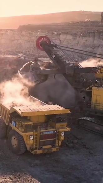 日本6000米深海,成功挖到稀土淤泥,将彻底摆脱中国卡脖子? #知识前沿派对#科学#科普#知识#稀土