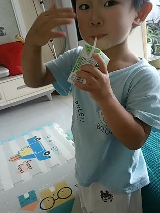好喝的刘奶奶家纯牛奶#牛奶#好喝#小朋友#健康#成长
