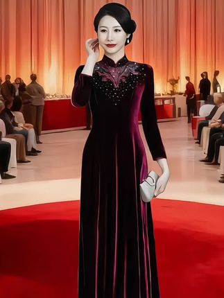 #喜婆婆喜妈妈 #婚庆礼服#高贵典雅#气质穿搭#优雅知性