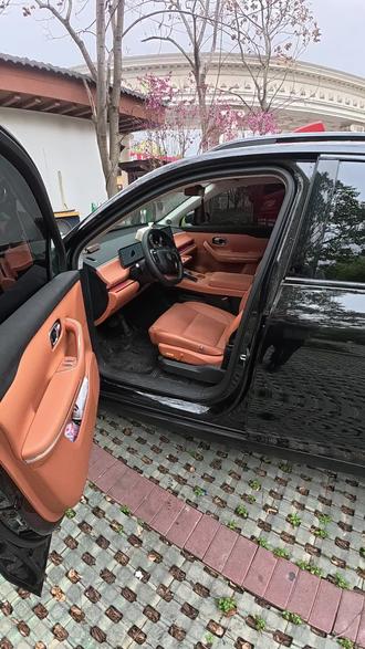 零跑车窗锁如何一键关闭!#零跑C16 #我的零跑生活 #零跑汽车