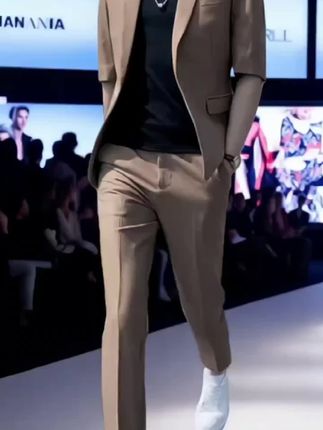 夏季痞帅七分袖西服男薄款中袖西服男韩版修身商务休闲帅气西装男男士休闲套装西服来咯!你们更喜欢哪套颜色#男装 #西装#面料柔软舒适 #潮男必备 #男士穿搭