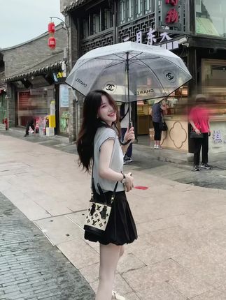 #小个子显高显瘦穿搭 #自带松弛感的慵懒风穿搭 #摆脱路人感的小个子女生穿搭 #Jump出我的夏日元气穿搭 #出游穿搭 @DOU+上热门 @DOU+小助手 @流量助手