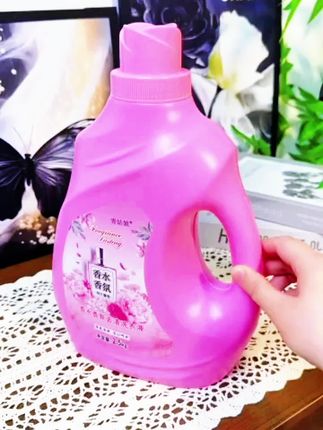 青姑娘香水香氛去渍洗衣液这个价到手2大桶,这羊毛必须!#洗衣液#持久留香#母婴都可以#温和不伤手洗衣液