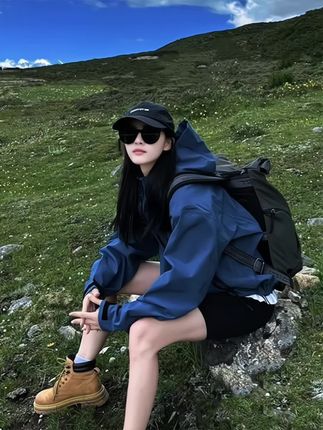 #户外穿搭 #冲锋衣 临典藏蓝色冲锋衣外套女三合一户外防风防水情侣登山夹克#户外徒步