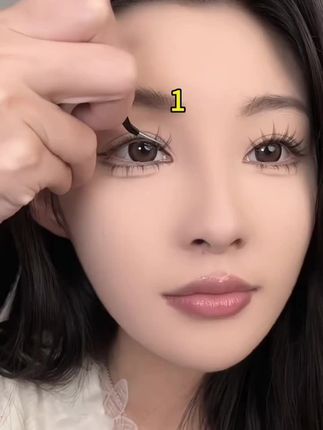 又纯又欲的猫精灵假睫毛,贴一次爱一次!氛围感拉满!#美出高级感##假睫毛 #睫毛精