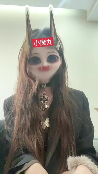 明天就要交稿了 怎么办呀~#手势舞 #手势舞转场 #饼干摇4