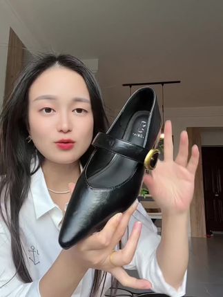 #法式尖头玛丽珍