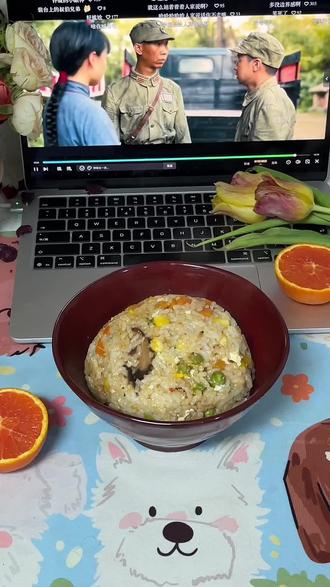 我没办法和很会玩的人在一起,也不太喜欢老实无趣的人,我比老实的人更喜欢自由,又比爱玩的人收敛,我是一个渴望热情与自由但是又太想要安稳踏实的疯子#我太矛盾了