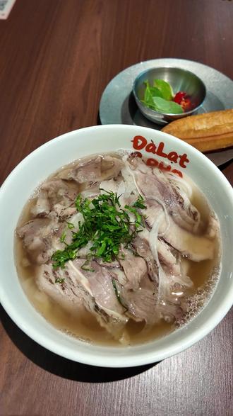 你吃的越南粉是哪一派?喜欢哪派?#越南粉 #越南菜 #美食科普 #餐饮创业 #东南亚菜