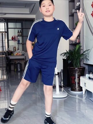 #夏季穿搭 #阳光帅气 #夏装 视频同款特步品牌运动套装