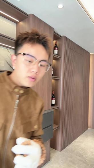 新手手串到手之后如何盘到一个牛津红!#文玩新手 #猴头核桃 #文玩核桃