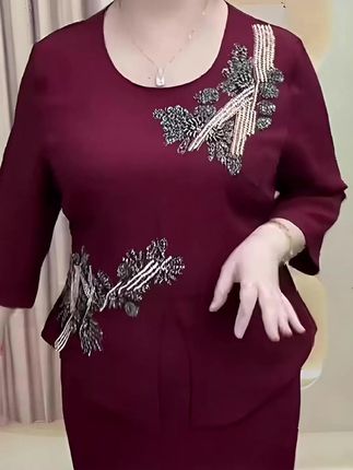 穿上这套礼服,晚会焦点就是你!免费退超安心 姐妹们!这个季节一定要给自己安排一套这样的衣服啊!!真的太好穿了~关键现在有运费险!不拍白看!喜欢就赶紧冲吧~#高级感穿搭#穿出高级感#时尚套装#优雅气质#预制国庆出游穿搭