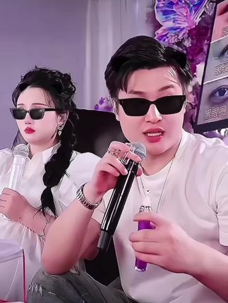 #贵阳二小姐 期待我们小二15号强势回归,眼霜给大家来个大福利,9️⃣9️⃣元3️⃣盒,1️⃣盒正装试用,脂肪粒、眼皮松弛下垂、眼部问题一定要用啊朋友们啊,眼霜用的对,永远十八岁,眼睛就是心灵的窗户,所以说选对眼霜这款眼霜今天朋友们直接整啊,九十九三个