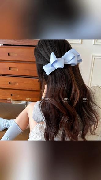 粉色洋装~韩国设计款多层缎面蝴蝶结香蕉夹甜美后脑勺高马尾夹#粉色香蕉夹 #韩国设计 #甜美发饰 #蝴蝶结夹子 #高马尾夹