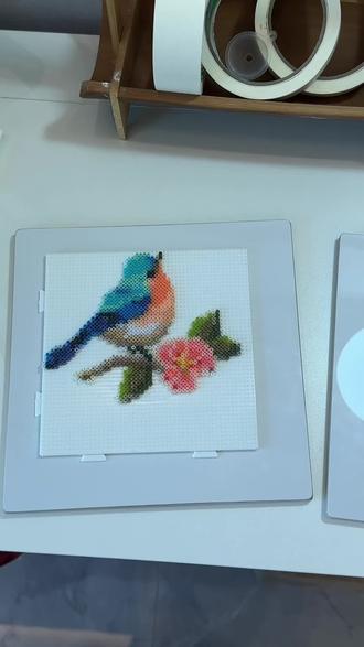 国风小鸟拼豆~果然一眼草的图拼出来更惊艳啊!#亲子手工制作 #亲手制作 #拼豆 #拼豆图纸