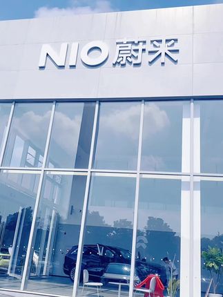 儿子喜提新车咯,新车落地顺顺利利! 车门一关平平安安!手刹一松  一路顺风 !喇叭一响黄金万两!车轮一滚财源滚滚  !满满的爱😀