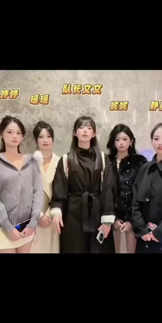 我们的大家庭谁少了都不行#妮妮的小知世 @悦影女团⁰⁰⁷ @悦影女团-妮妮⁰⁰⁷ @悦影女团文文的日常