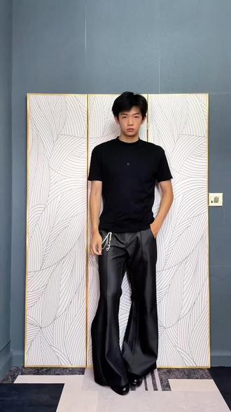 衣服到底改咋塞?! 两种办法教给你#穿搭技巧 #穿搭#ootd穿搭 #男生穿搭 #昊沈带你做穿搭博主