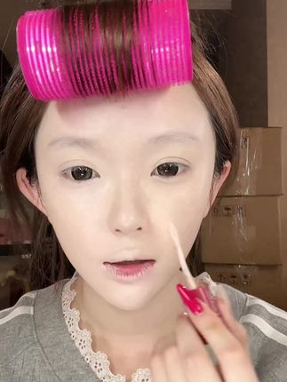 千万不要小看它,30s修容提亮速成!鼻子挺了,面部也饱满了,暗沉肌肤提亮效果真的巨明显了!终于体会到了平地起高楼的感觉!#gracebabi提亮 #提亮 #法令纹 #膨胀色