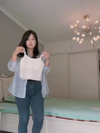 天气热了,就给孩子穿这种透气又凉快的吊带背心,发育期无束缚感,胖瘦都能穿,尺码齐全