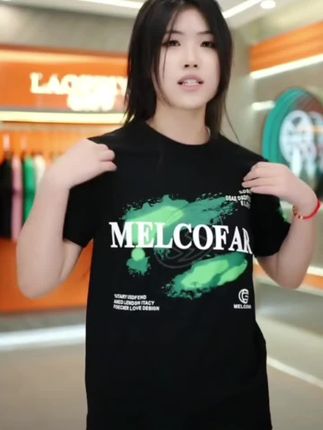 【老斐爷欧品】2025夏潮牌圆领修身T恤男士字母图案时尚短袖潮#新款上新 #时尚穿搭 #谁穿谁好看