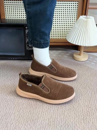 有谁活了大半辈子,连双好鞋都不舍得穿,我老爸就是,这两天降温送他一双加绒保暖、防风防滑的大棉靴。#冬季棉鞋