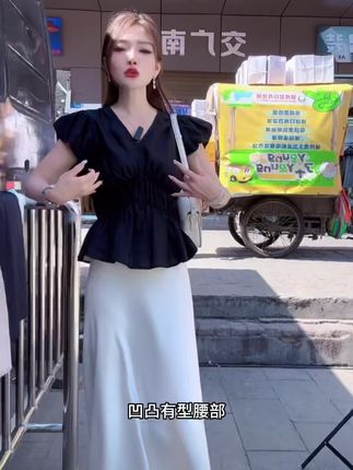 夏季韩版设计感衬衫收腰褶皱小众纯色V领上衣百搭时尚减龄显瘦女#夏季穿搭 #显高显瘦 #女装 #懒人必备 #夏天穿搭
