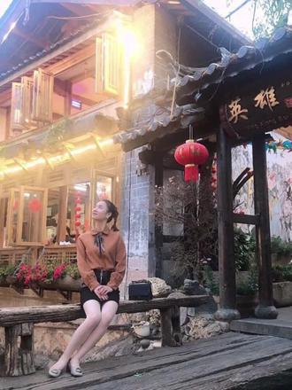 🤣拒绝精神内耗,烦恼都往外倒。拒绝精神内耗,老娘配享太庙。吾日三省吾身,吾就不可能有错。如果遇到什么让你不开心的人和事,就不可能跟你有关系,大胆一点,你这么好的人,怎么可能是你的问题呢……😀