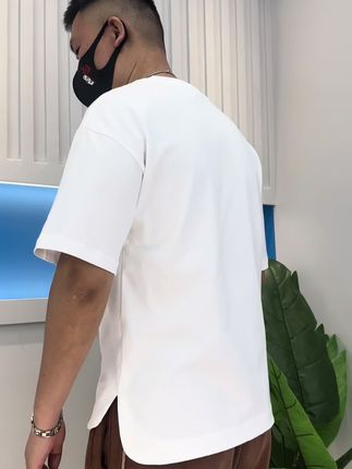 这条极简风高品质小众设计纯棉短袖复购率非常高哦#品质男装 #男装短袖 #短袖推荐 #纯色纯棉t恤 #夏季新款 @抖音小助手 @DOU+小助手