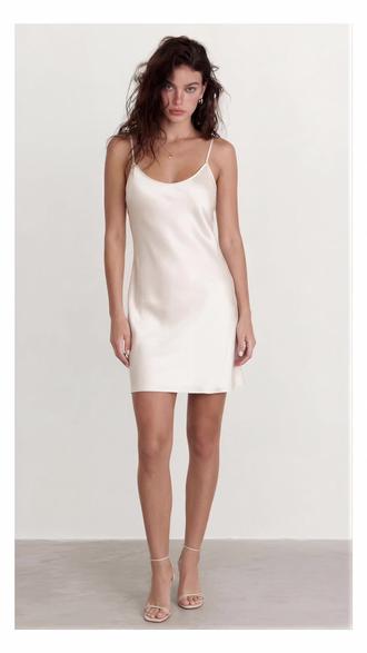 平铺图到 ai 模特上身图#剪ying#图片设计#AI工具#AI设计