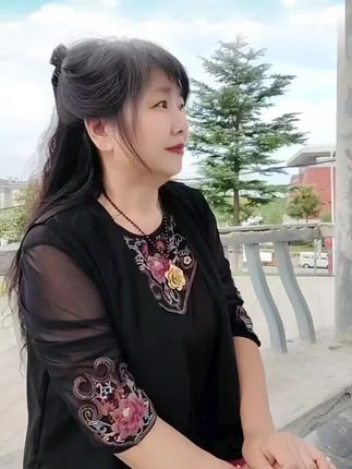 可怜天下父母心! 普天下没有一个父母养儿女是为回报的!