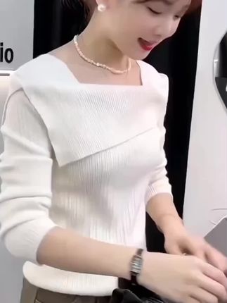 早秋时尚新款欧货气质高级感打底衫超好看修身灰色针织衫上衣女冬#谁穿谁好看系列 #打底衫 #秋季新款 #秋季穿搭