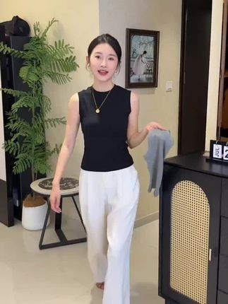拉夏贝尔背心打底衫、气质百搭又显瘦、而且特别遮副乳