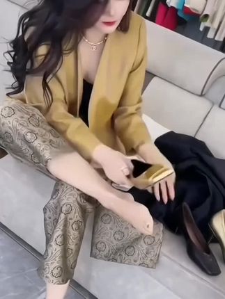 #2025春夏新款高级感洋气西装外套印花阔腿裤时尚女##