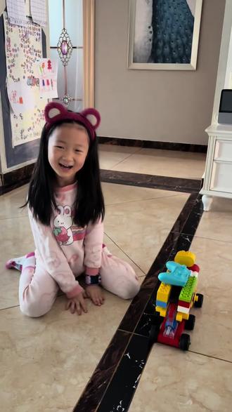 姐姐搭建的作品~翻斗车#乐高 #搭建 #儿童乐高