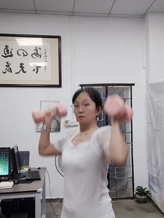#生命在于运动一起锻炼吧 #一起来锻炼 #练手臂 #纪录美好生活