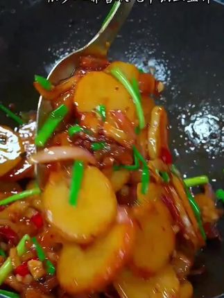 这样做的干锅土豆片,香辣入味,好吃下饭的#干锅土豆片