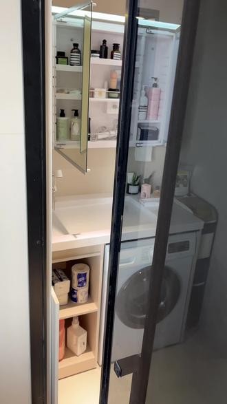 只有一米!这洗衣柜简直是小户型的救星,把洗衣机嵌进柜子里...太成功了#装修避坑 #装修日记vlog #跟着抖音学装修 #好物推荐🔥 #卫生间好物