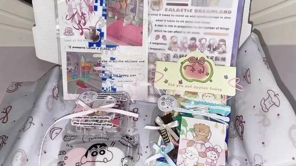 #礼物 #拼豆#拼豆定制 #付邮送 #打包 评论区抽五个小宝付邮送啦 快来蹲蹲🥰 小宝们可以进群喔 抽到的小宝我会在群里公示😚