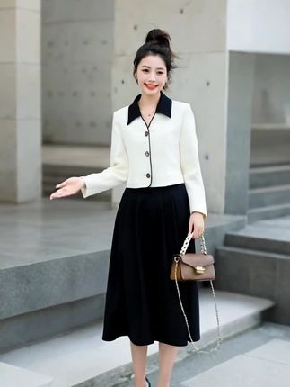 #秋冬穿搭新鲜感在线 #早秋穿搭三分钟出门不是梦 #秋季微胖穿搭测评 #初秋一周不重样穿搭 #秋季不露腿穿搭