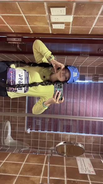 关门山100·66公里组:我的奇妙越野经历🏃 真没想到第一次去关门山跑越野赛会这么特别,
关门山66公里组给我的生活添了一笔奇妙色彩
人生就是要面对很多的失控才能真的掌握住自己
前进和放弃都是好的,
最后能安全回家就是最最最好的ദ്ദി(˵ •̀ ᴗ - ˵ ) ✧
#关门山 #关门山巴图鲁 #关门山巴图鲁越野赛 #本溪 #特色小吃