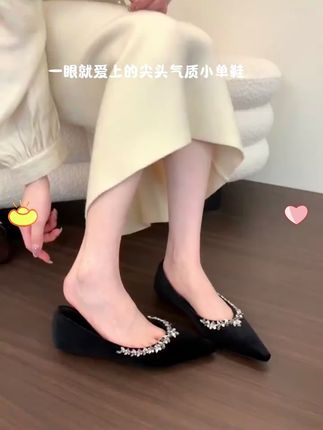 NQL-D98-2气质水钻尖头单鞋女2025年甜美丝绒红色浅口软底晚晚鞋#时尚美鞋 #百搭鞋子