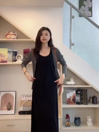 轻奢小众高级感女装宽松休闲慵懒风显瘦长款打底背心裙气质连衣裙#连衣裙#时尚气质连衣裙#显瘦穿搭#穿出高级感 #穿出自信穿出美丽