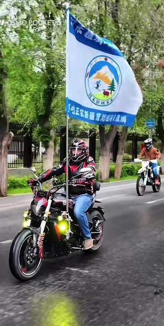 阿勒泰越野摩托车比赛