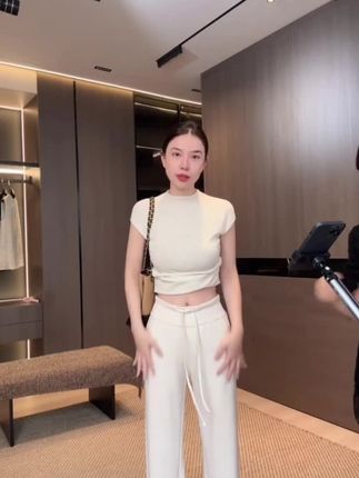 松弛腔调感宽松简约版型绳随休闲裤