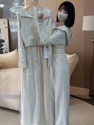 欧若风休闲时尚套装女2025新款春连帽卫衣阔腿裤小个子运动两件套