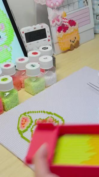 沉浸式拼芭乐kitty拼豆全过程 看博主沉浸式拼芭乐kitty拼豆,从拼豆到烫豆,成品超可爱!#超会玩派对