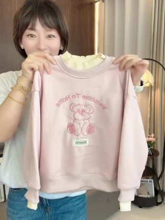 女童韩系加厚一体绒韩版卫衣,穿上显白又洋气,卡通刺绣单穿内搭都好看#抖音双11好物节 #高品质童装 #谁穿谁好看 #生女儿就是用来打扮的 #强烈推荐