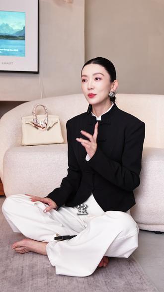 新中式西装如何穿出时髦感 #新中式穿搭 #徐大吉 #Na11独立设计师品牌 #高个子女生穿搭 #早春新款谁穿谁好看