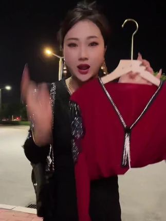 #减龄气质 #洋气小衫 #百搭显瘦 #服装时装爱美穿搭时尚潮流 #小衫
